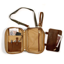 Load image into Gallery viewer, Aviator in tan grain leather