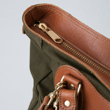 Load image into Gallery viewer, (SFS#1) RucTote in deadstock ’50s Czech army tent canvas with tan leather trim