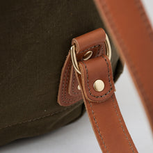 Load image into Gallery viewer, (SFS#1) RucTote in deadstock ’50s Czech army tent canvas with tan leather trim